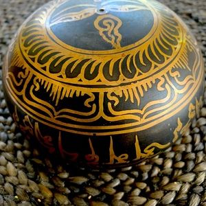 Tibetan singing bowl